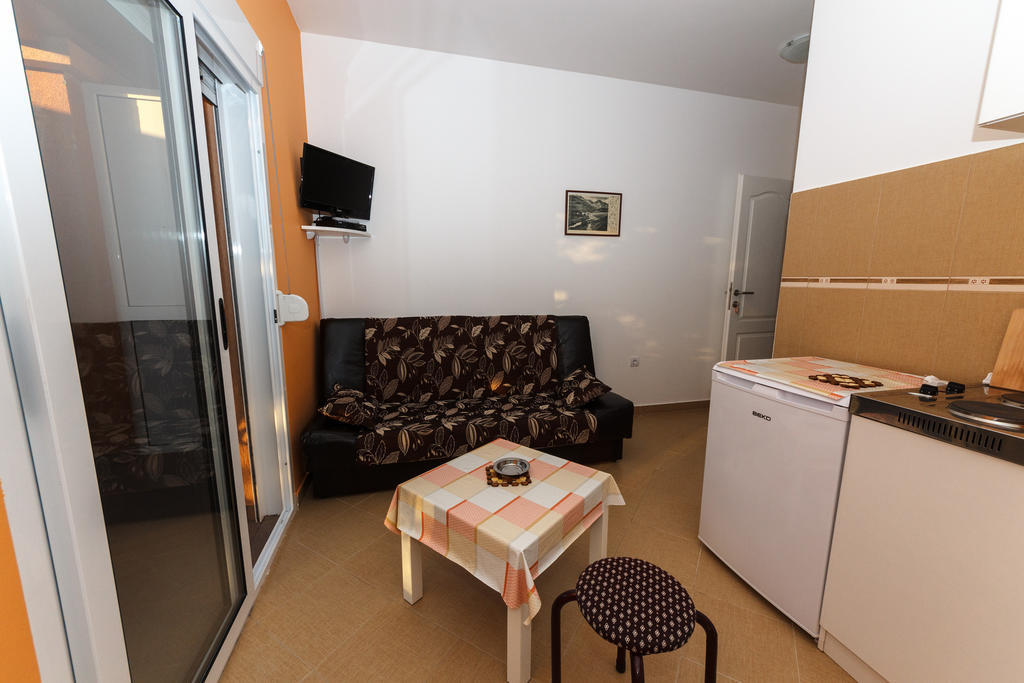 סוטומורה Apartments Sergej חדר תמונה